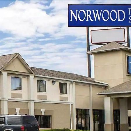 Norwood Inn & Suites Кълъмбъс Екстериор снимка