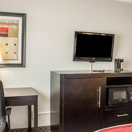 Norwood Inn & Suites Кълъмбъс Екстериор снимка