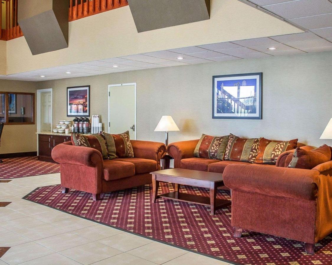 Norwood Inn & Suites Кълъмбъс Екстериор снимка