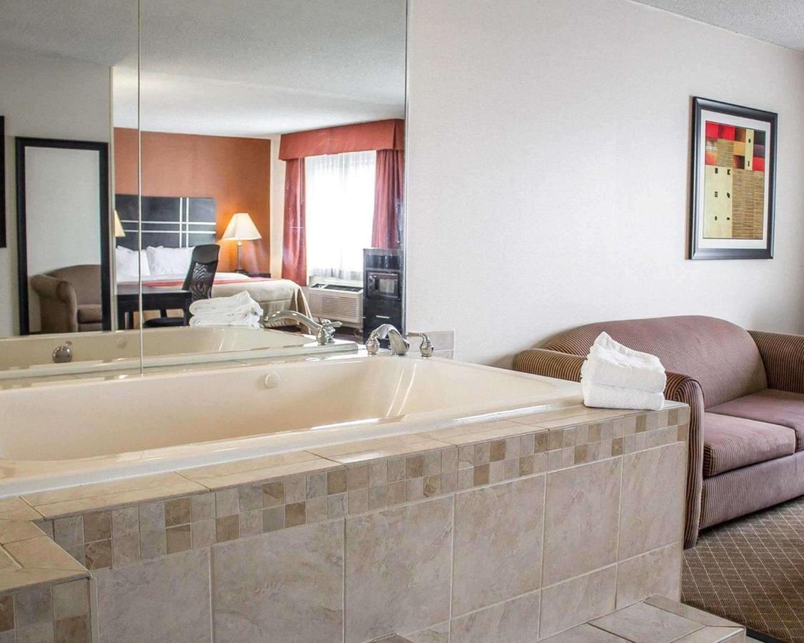 Norwood Inn & Suites Кълъмбъс Екстериор снимка