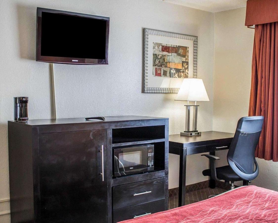 Norwood Inn & Suites Кълъмбъс Екстериор снимка