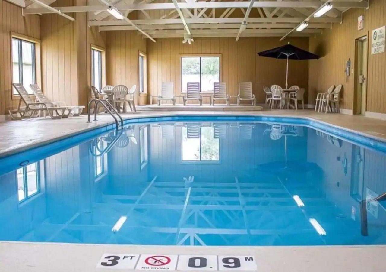 Norwood Inn & Suites Кълъмбъс Екстериор снимка