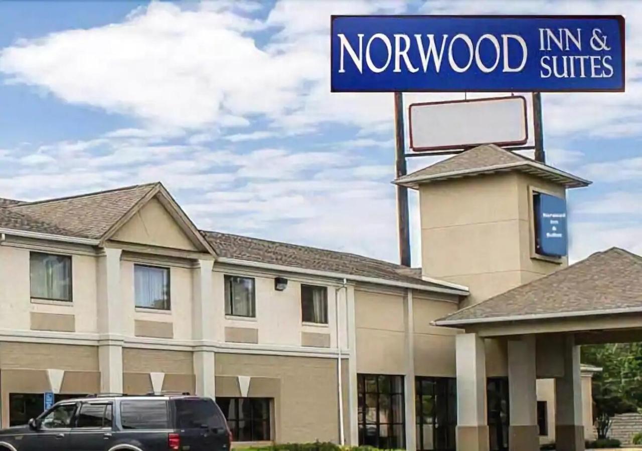 Norwood Inn & Suites Кълъмбъс Екстериор снимка