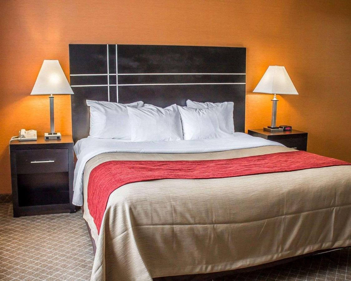 Norwood Inn & Suites Кълъмбъс Екстериор снимка
