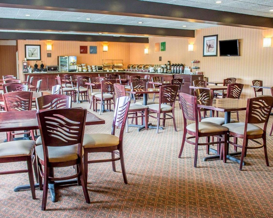 Norwood Inn & Suites Кълъмбъс Екстериор снимка