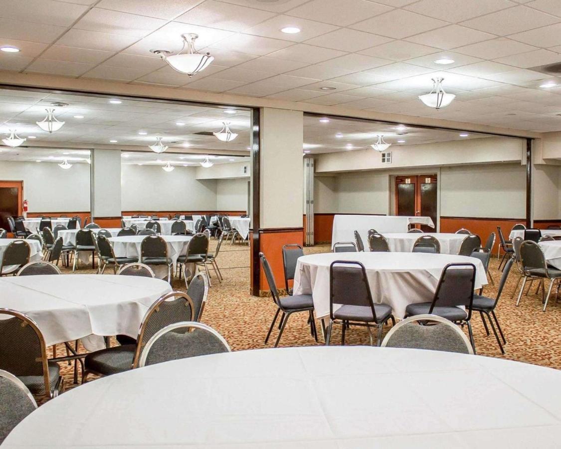 Norwood Inn & Suites Кълъмбъс Екстериор снимка